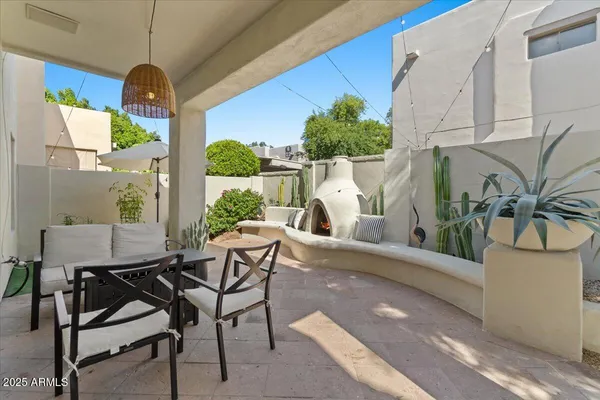 $635,000 | 7240 North Dreamy Draw Drive, Unit 102, Phoenix, AZ 85020