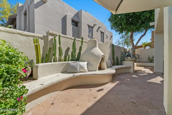 $635,000 | 7240 North Dreamy Draw Drive, Unit 102, Phoenix, AZ 85020