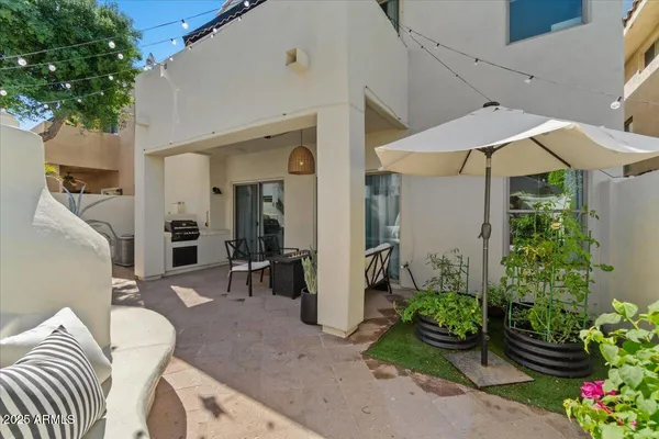 $635,000 | 7240 North Dreamy Draw Drive, Unit 102, Phoenix, AZ 85020