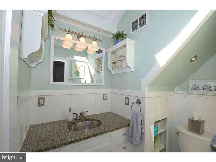 136 Homestead Road Wayne, PA 19087 - Photo 15 of 15 Bathroom