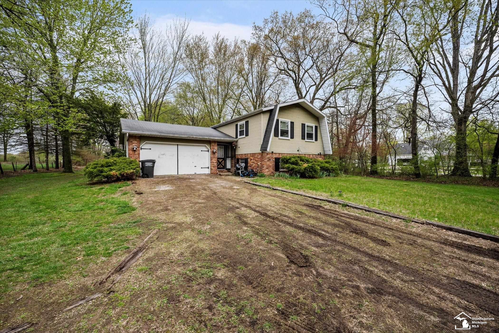 3894 West Erie Road Temperance, MI 48182 - Photo 2 of 25