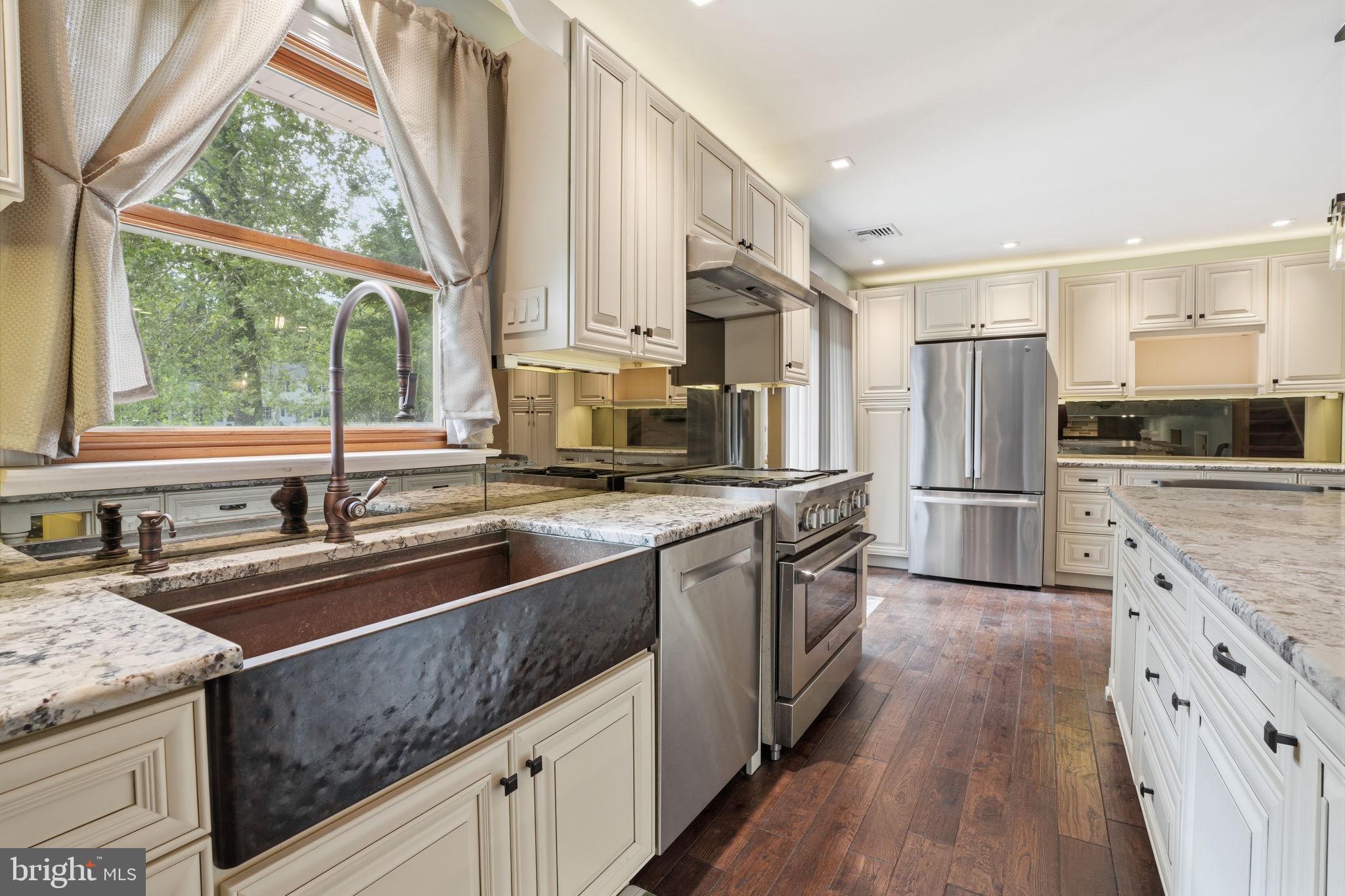 3965 Regina Place Doylestown, PA 18902 - Photo 6 of 35