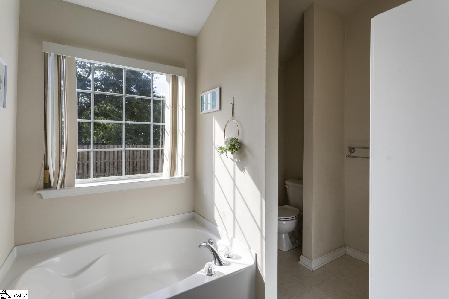 104 Ridgebrook Way Greenville, SC 29605 - Photo 20 of 31 Gallery Image 20