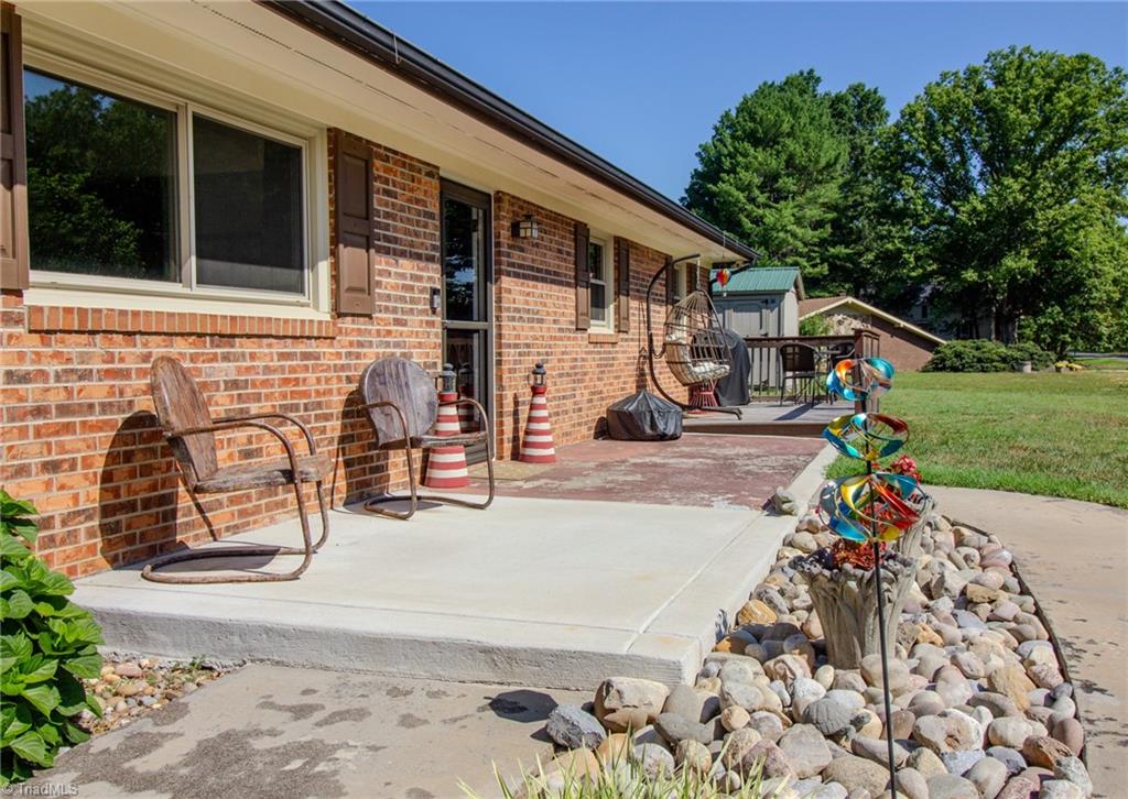 5736 Davis Road Walkertown, NC 27051 - Photo 8 of 47