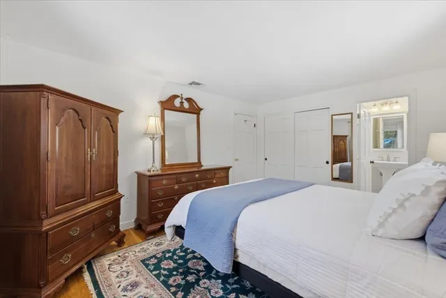 $899,000 | 17 Rolling Lane, Medfield, MA 02052