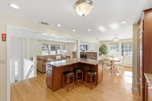 $899,000 | 17 Rolling Lane, Medfield, MA 02052