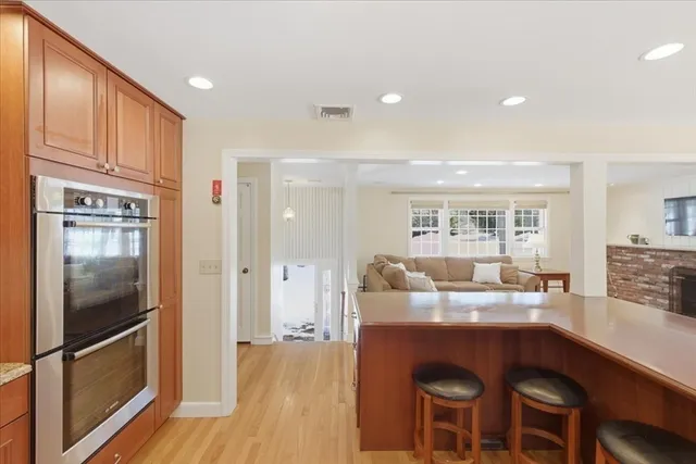 $899,000 | 17 Rolling Lane, Medfield, MA 02052