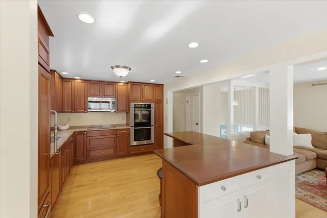 $899,000 | 17 Rolling Lane, Medfield, MA 02052