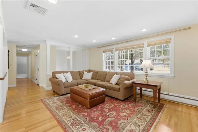 $899,000 | 17 Rolling Lane, Medfield, MA 02052