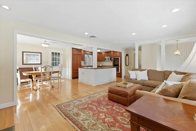 $899,000 | 17 Rolling Lane, Medfield, MA 02052