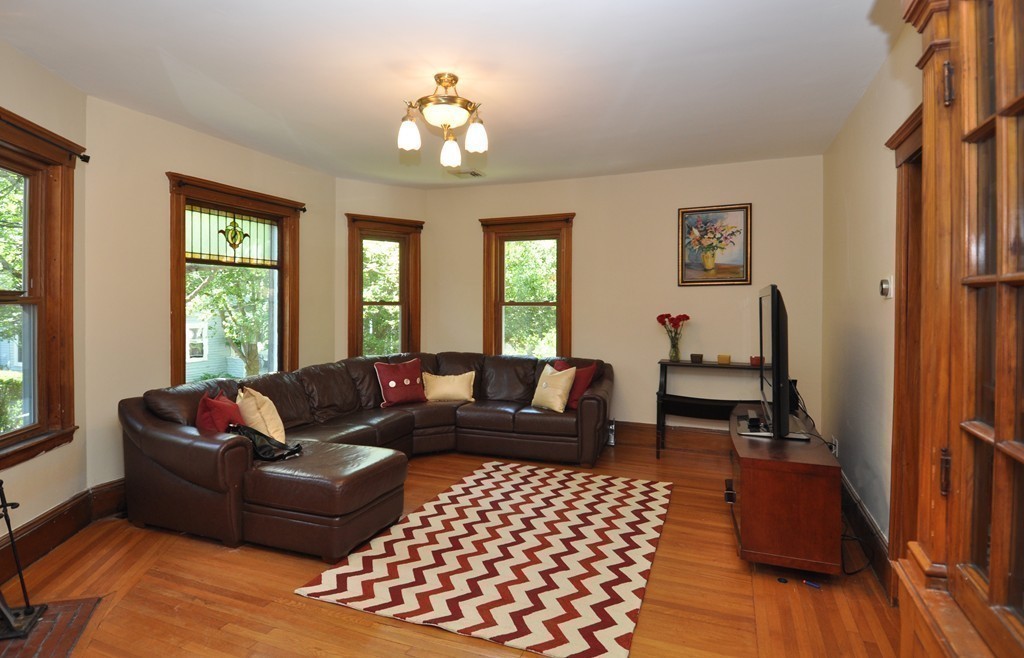 55 Playstead Road Newton, MA 02458 - Photo 4 of 18 Gallery Image 4