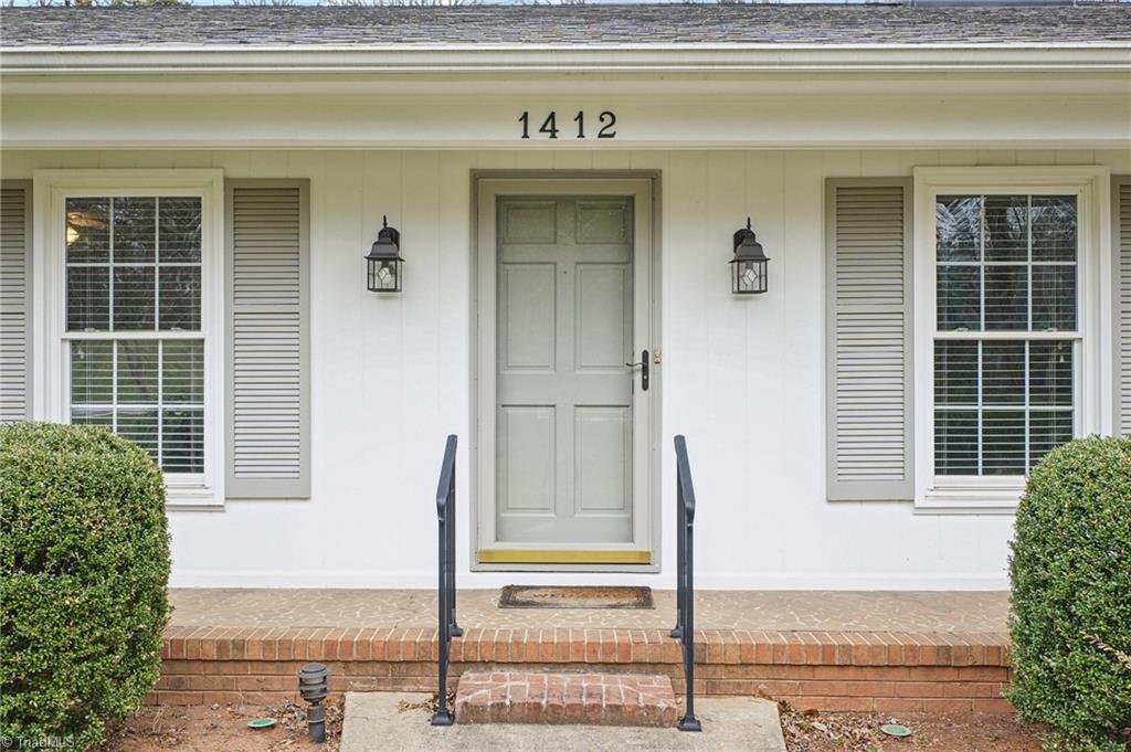 1412 Hobbs Road Greensboro, NC 27408 - Photo 3 of 47 Your FOREVER HOME, Found!