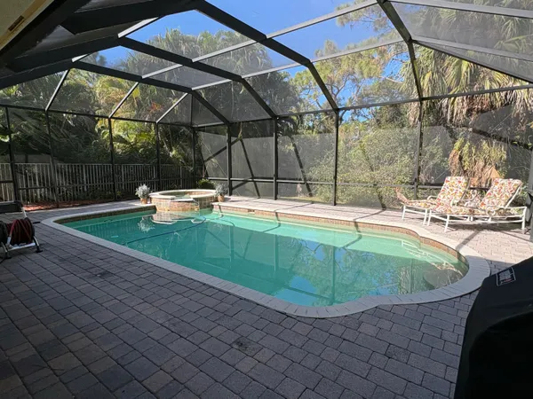 $595,999 | 2585 Southeast Stonebriar Way, Stuart, FL 34997