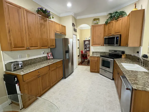 $595,999 | 2585 Southeast Stonebriar Way, Stuart, FL 34997