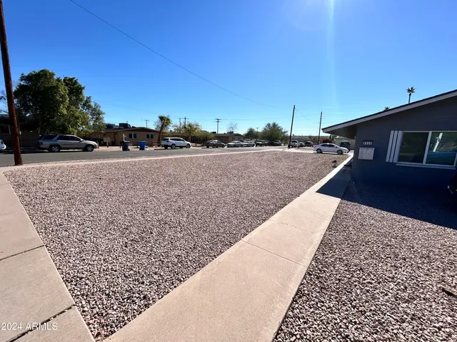 $975 | 4939 East Willetta Street, Unit 2, Phoenix, AZ 85008