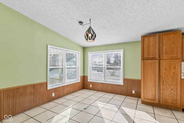 $207,000 | 242 Blunt Avenue, Austin, IN 47102