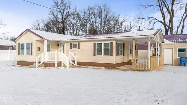 $207,000 | 242 Blunt Avenue, Austin, IN 47102