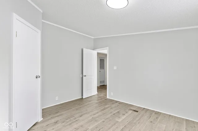 $207,000 | 242 Blunt Avenue, Austin, IN 47102