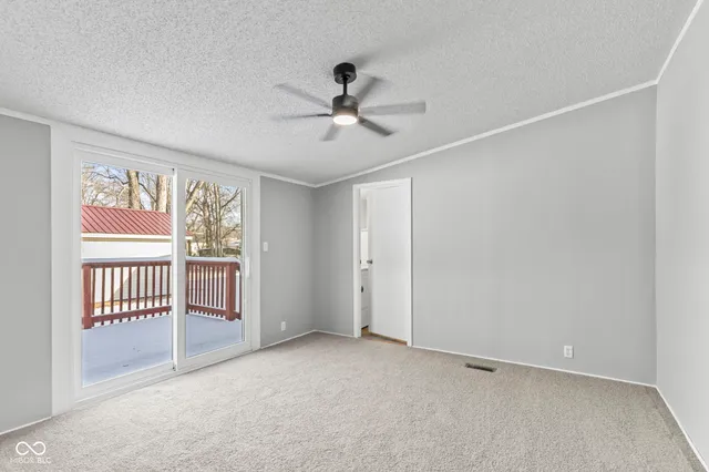 $207,000 | 242 Blunt Avenue, Austin, IN 47102