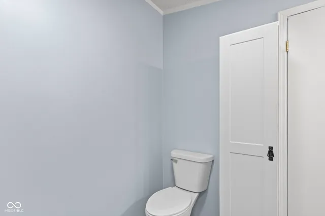 $207,000 | 242 Blunt Avenue, Austin, IN 47102