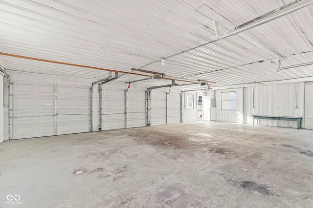 $207,000 | 242 Blunt Avenue, Austin, IN 47102