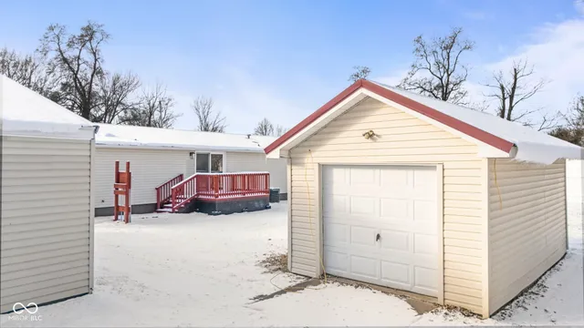 $207,000 | 242 Blunt Avenue, Austin, IN 47102