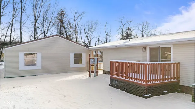 $207,000 | 242 Blunt Avenue, Austin, IN 47102