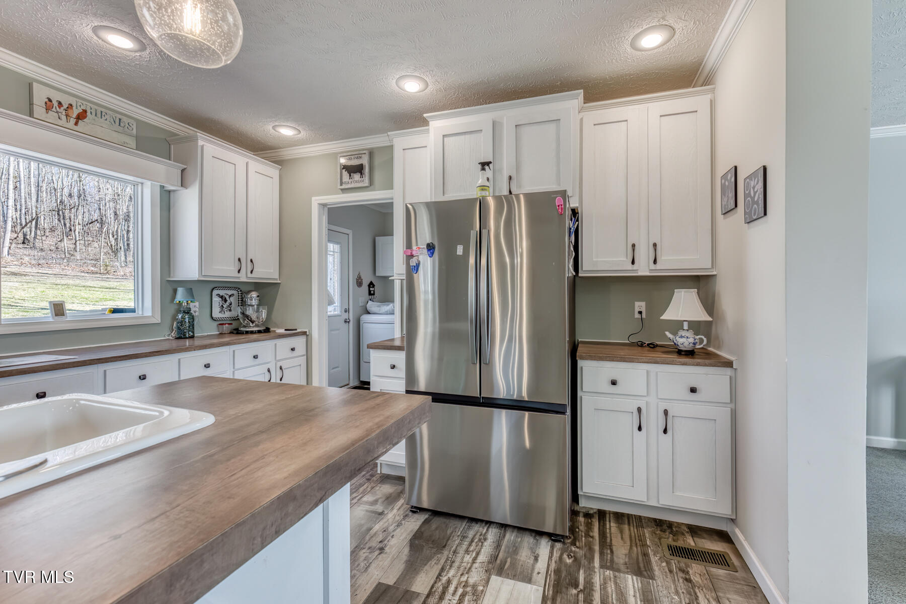 292 Clark Road Bristol, TN 37620 - Photo 11 of 42 Kitchen -2