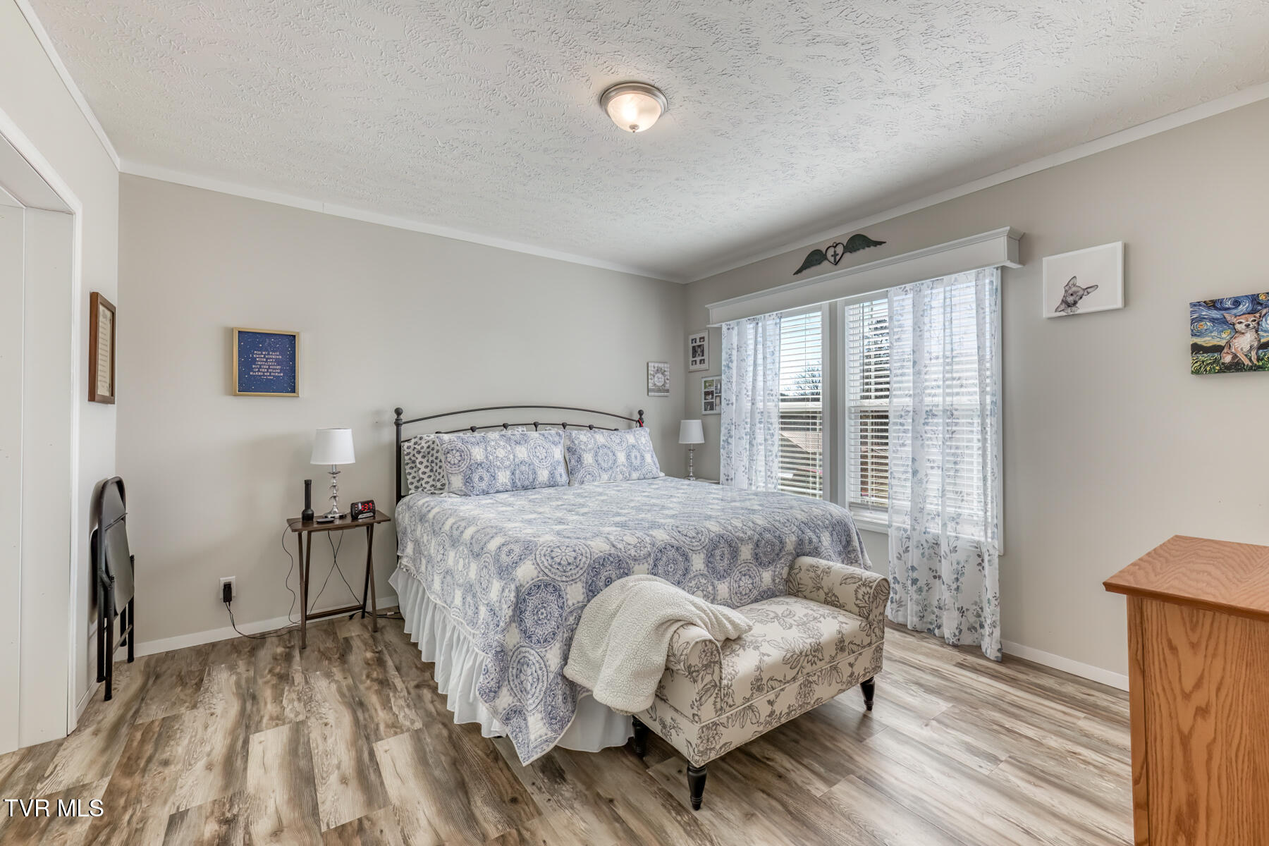 292 Clark Road Bristol, TN 37620 - Photo 16 of 42 Primary bedroom