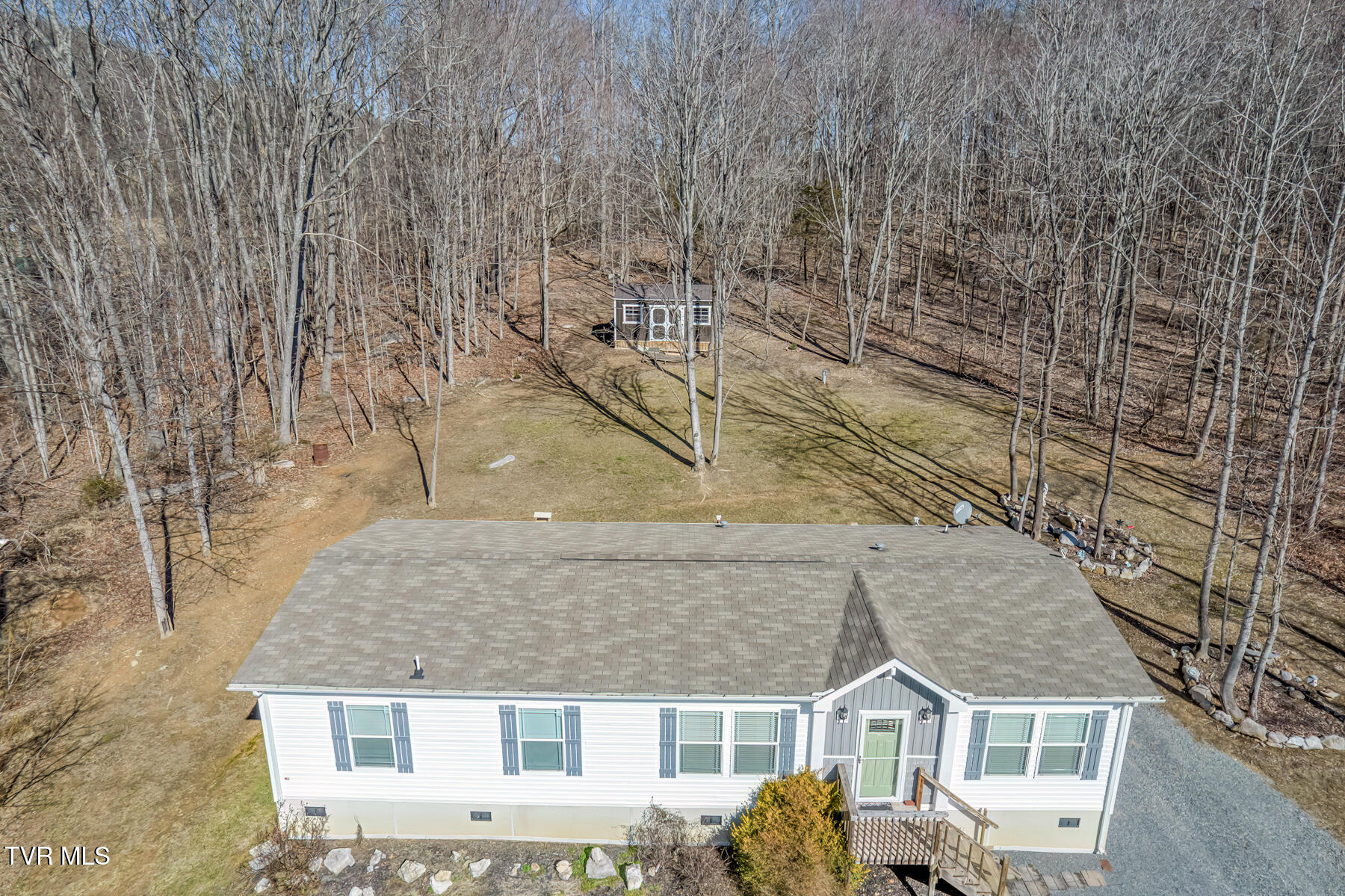 292 Clark Road Bristol, TN 37620 - Photo 2 of 42 292 Clark Rd-2