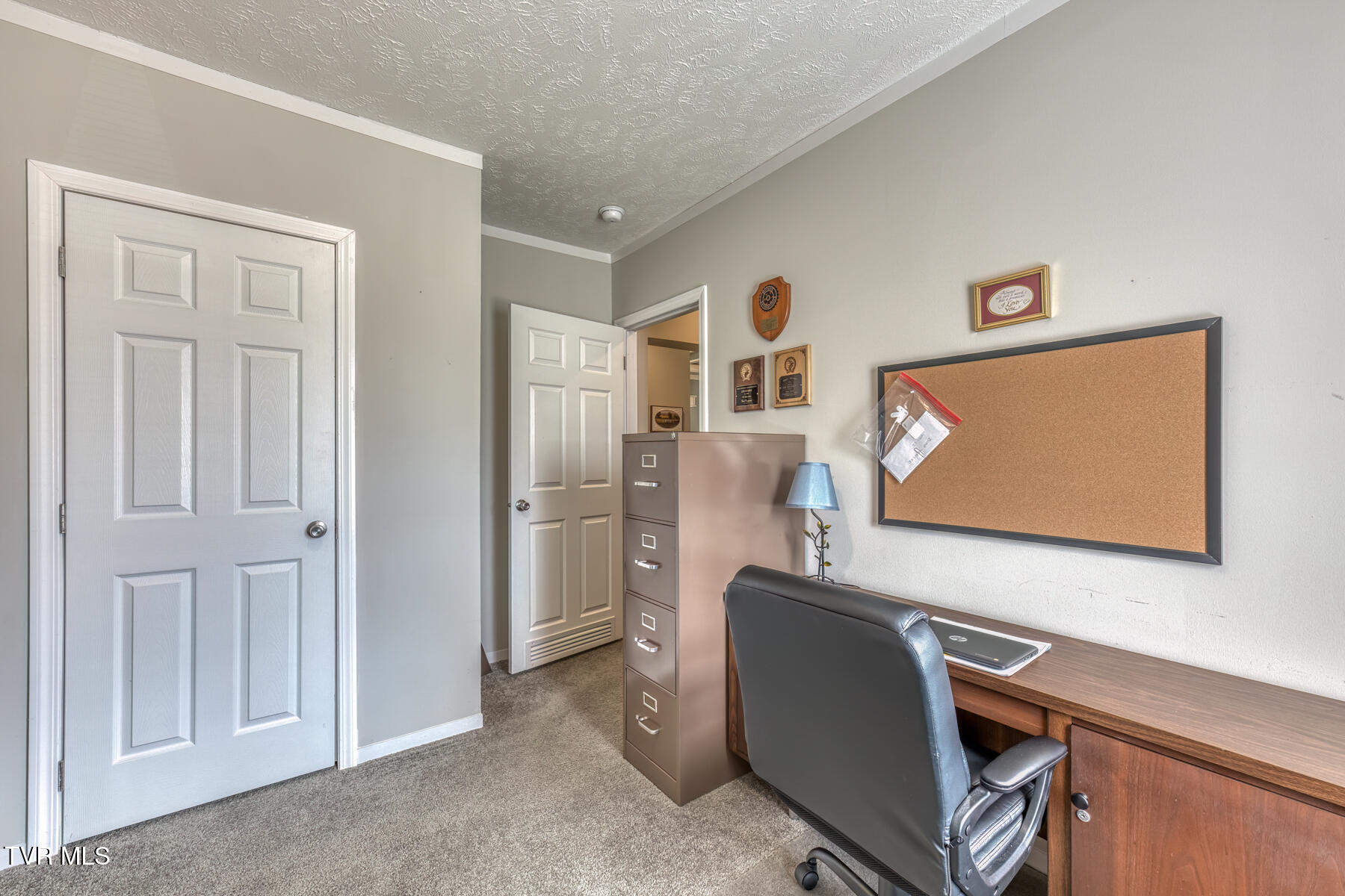 292 Clark Road Bristol, TN 37620 - Photo 25 of 42 Bedrm 3