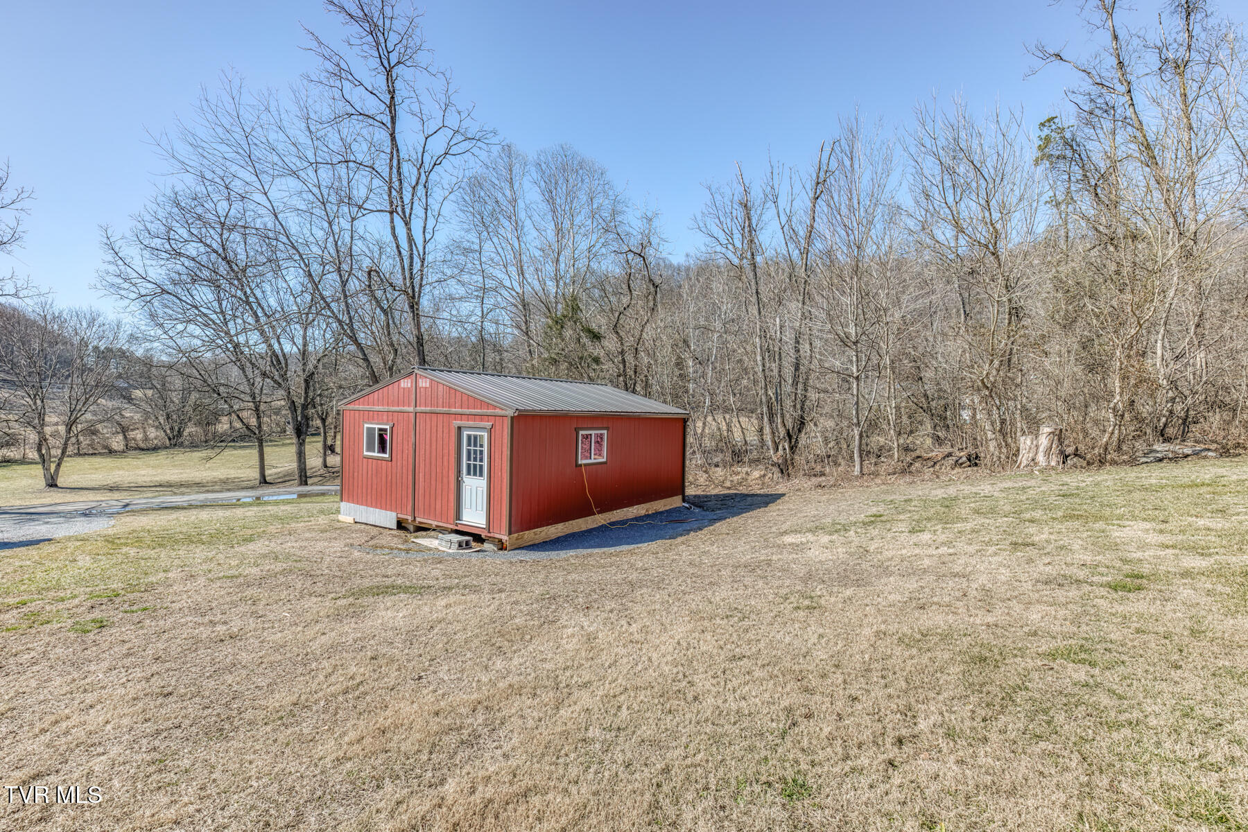 292 Clark Road Bristol, TN 37620 - Photo 28 of 42 New Shed