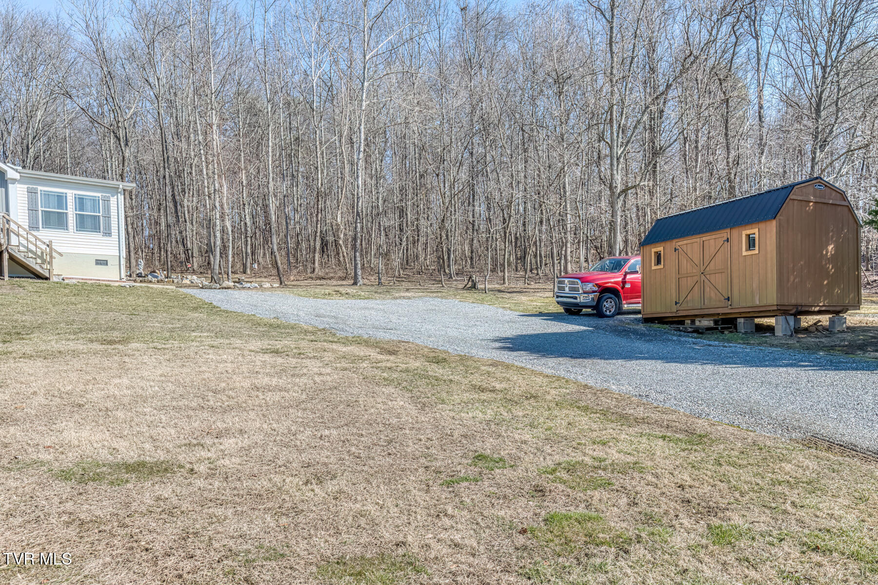292 Clark Road Bristol, TN 37620 - Photo 32 of 42 Storage shed 2