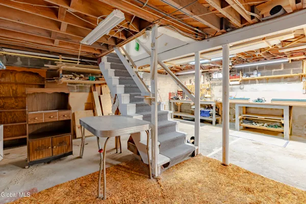 $230,000 | 66 New Turnpike Road, Troy, NY 12182