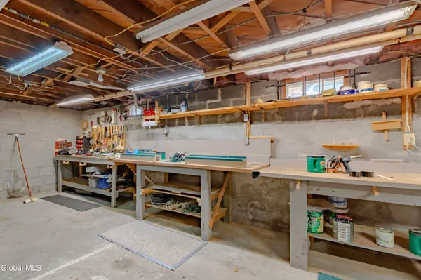 $230,000 | 66 New Turnpike Road, Troy, NY 12182