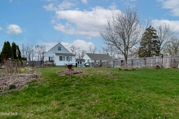 $230,000 | 66 New Turnpike Road, Troy, NY 12182