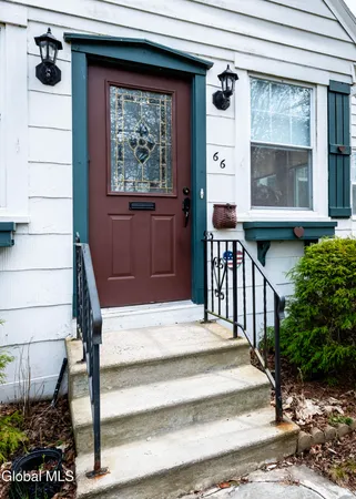 $230,000 | 66 New Turnpike Road, Troy, NY 12182