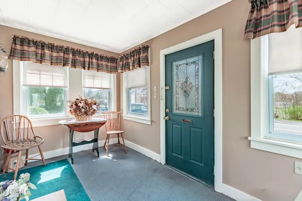 $230,000 | 66 New Turnpike Road, Troy, NY 12182