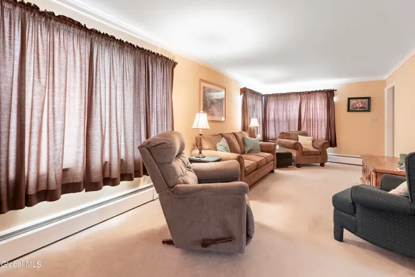 $230,000 | 66 New Turnpike Road, Troy, NY 12182