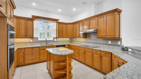 en empty room with windows