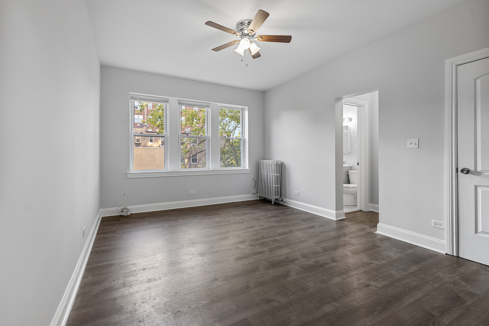 1608 West Sherwin Avenue, Unit 409 Chicago, IL 60626 - Photo 2 of 10