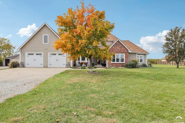 $919,000 | 1053 East 1479th Road, Lawrence, KS 66046