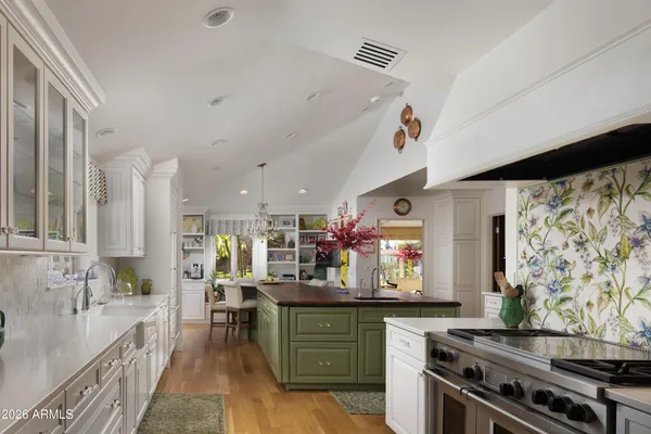 $3,750,000 | 3042 North Manor Drive East, Phoenix, AZ 85014