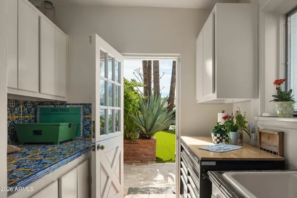 $3,750,000 | 3042 North Manor Drive East, Phoenix, AZ 85014
