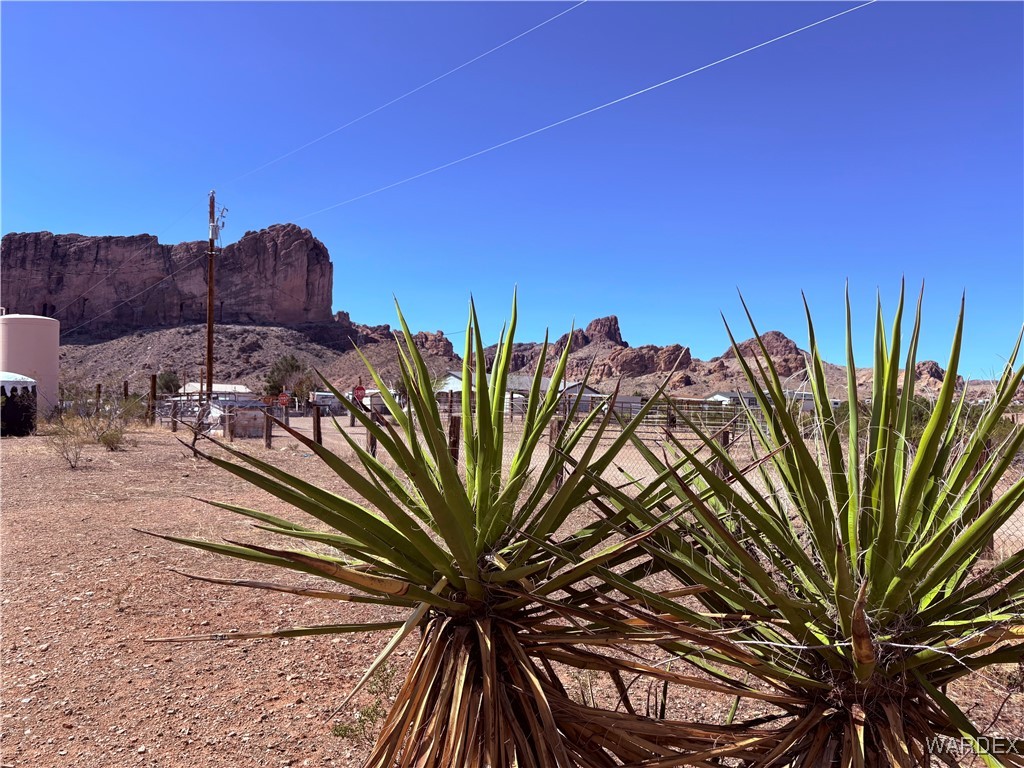 1757 Glenbar Road Golden Valley, AZ 86413 - Photo 24 of 33 Mountain view
