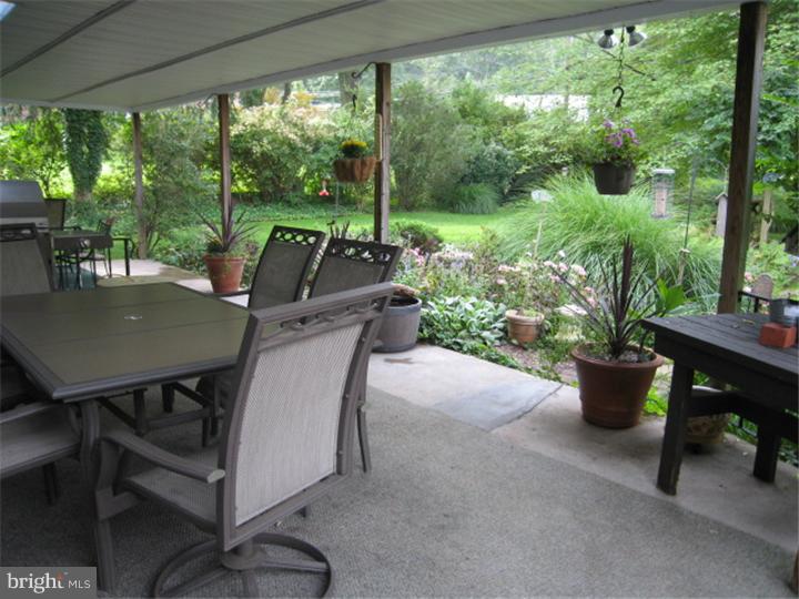 439 Brookwood Road Wayne, PA 19087 - Photo 13 of 15 Patio