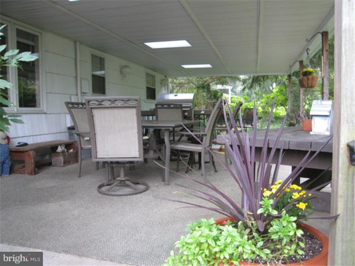 439 Brookwood Road Wayne, PA 19087 - Photo 14 of 15 Patio