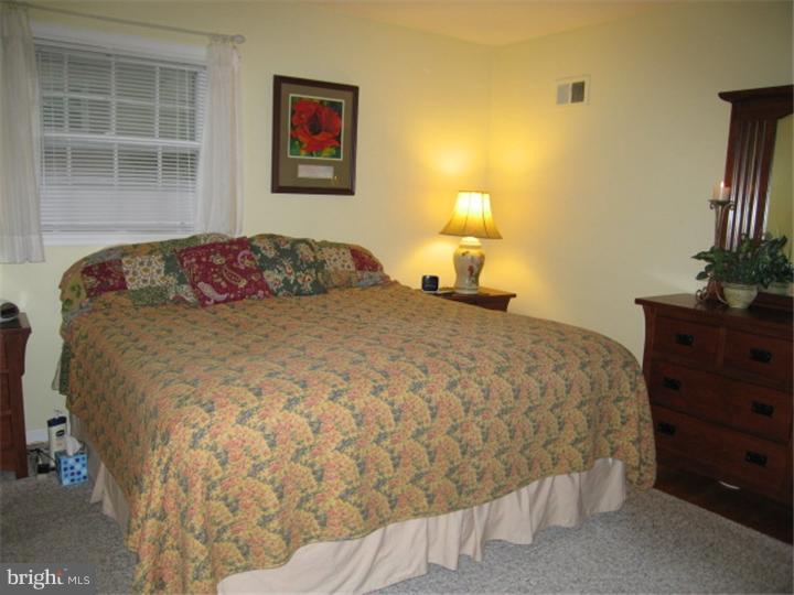 439 Brookwood Road Wayne, PA 19087 - Photo 9 of 15 Bedroom - Main