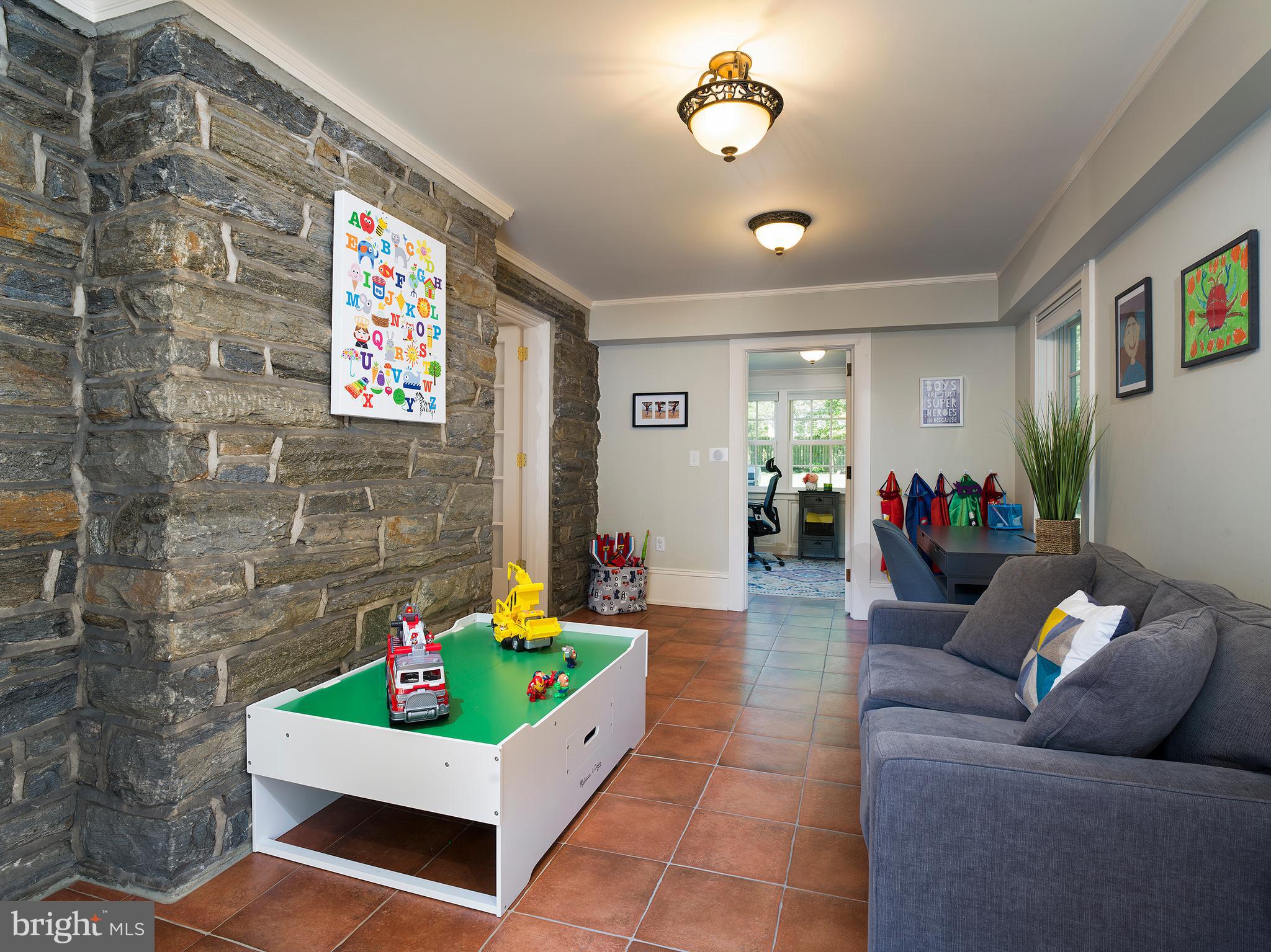 352 Penn Road Wynnewood, PA 19096 - Photo 15 of 40 Family Room