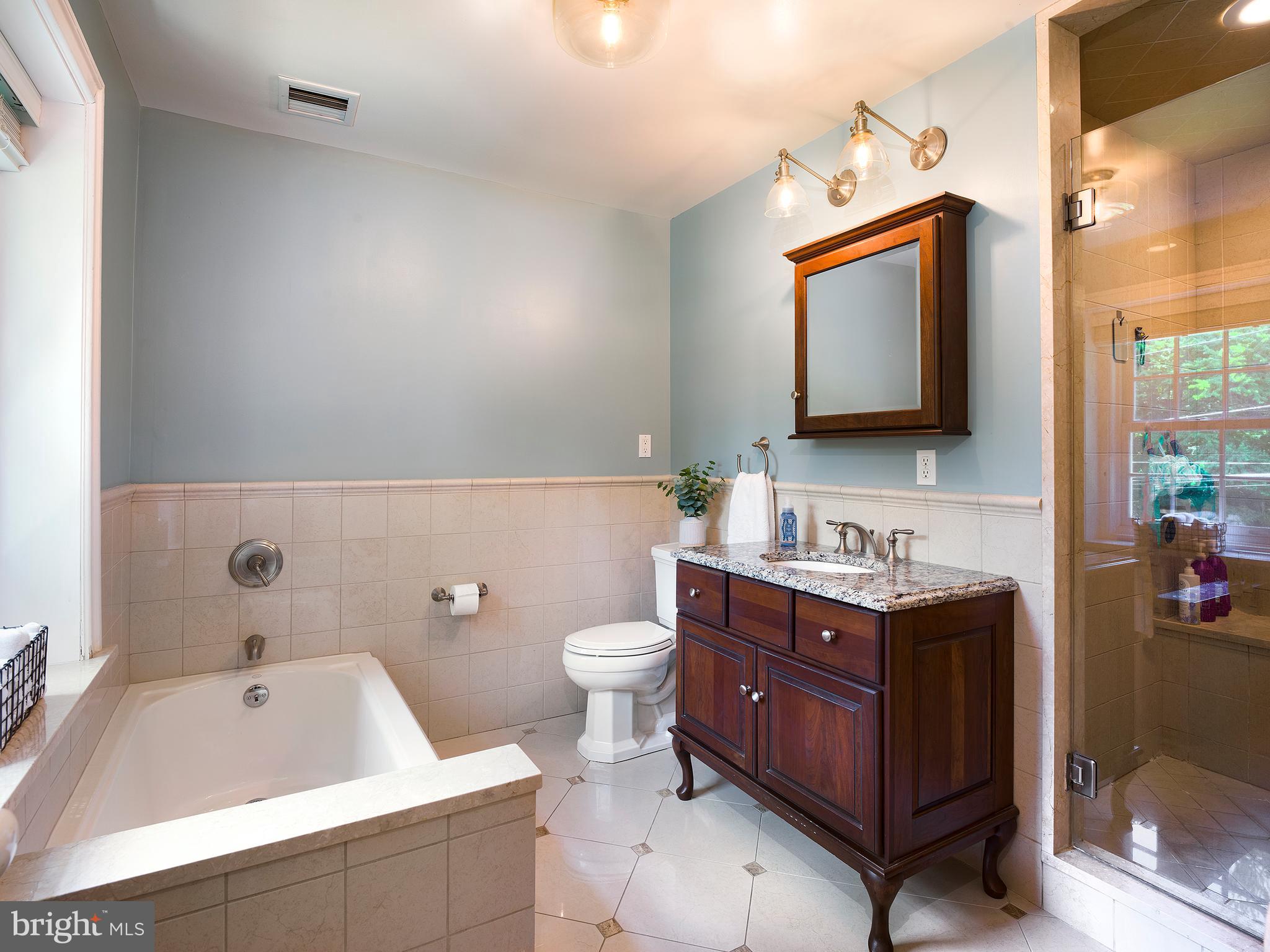 352 Penn Road Wynnewood, PA 19096 - Photo 19 of 40 Primary Bathroom
